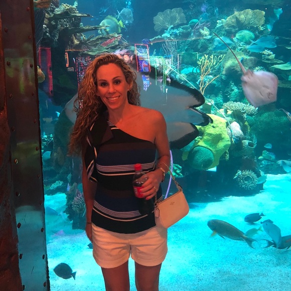 Meet your Posher, Jules - Picture 2 of 7